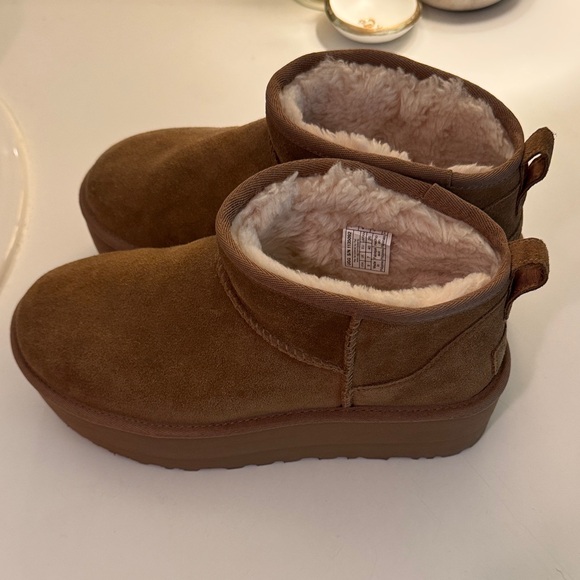 Platform UGGS - Picture 2 of 5